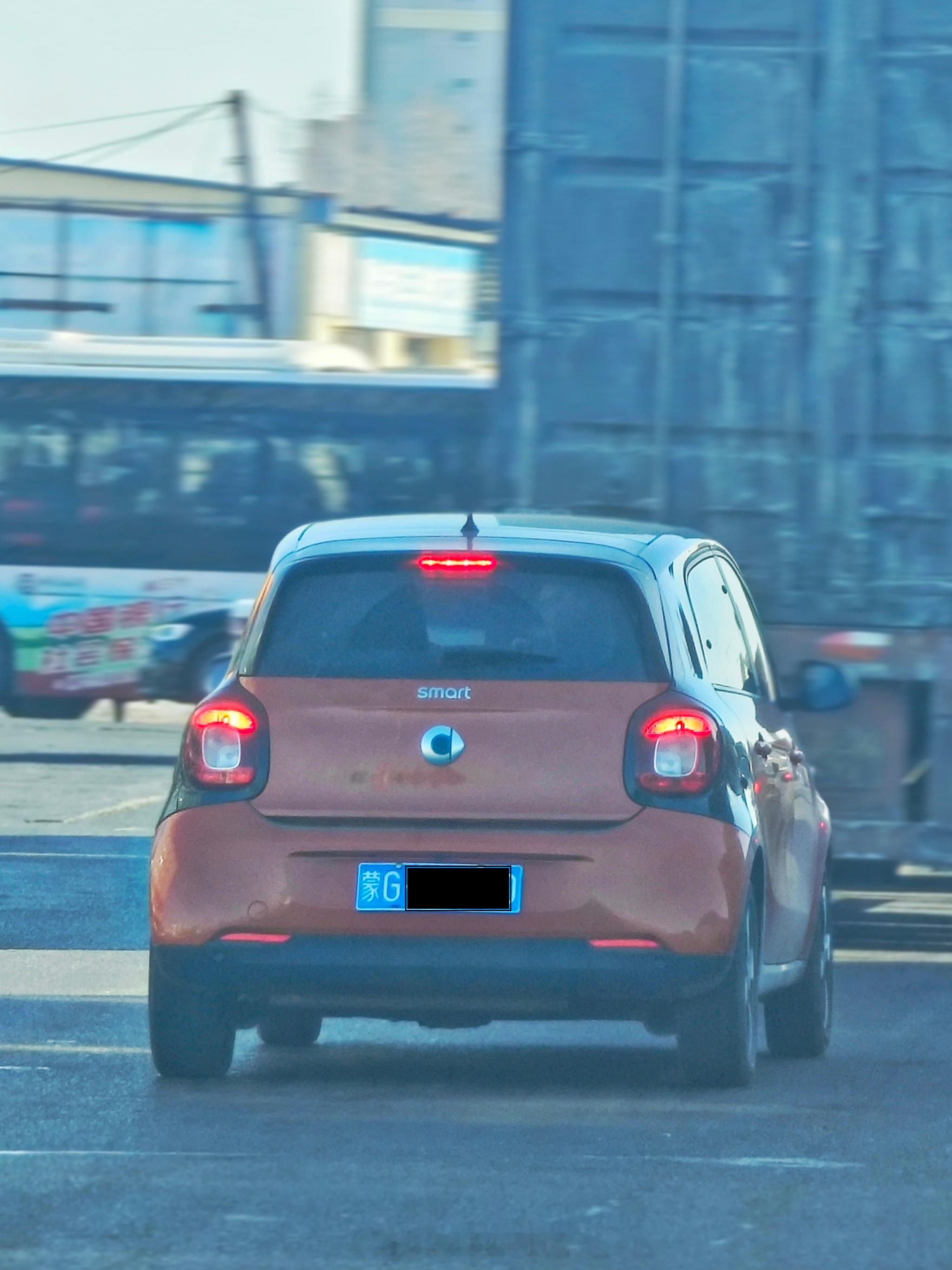 关于五门版Smart(453 Forfour)的一些冷知识:1.五门版没有天地门