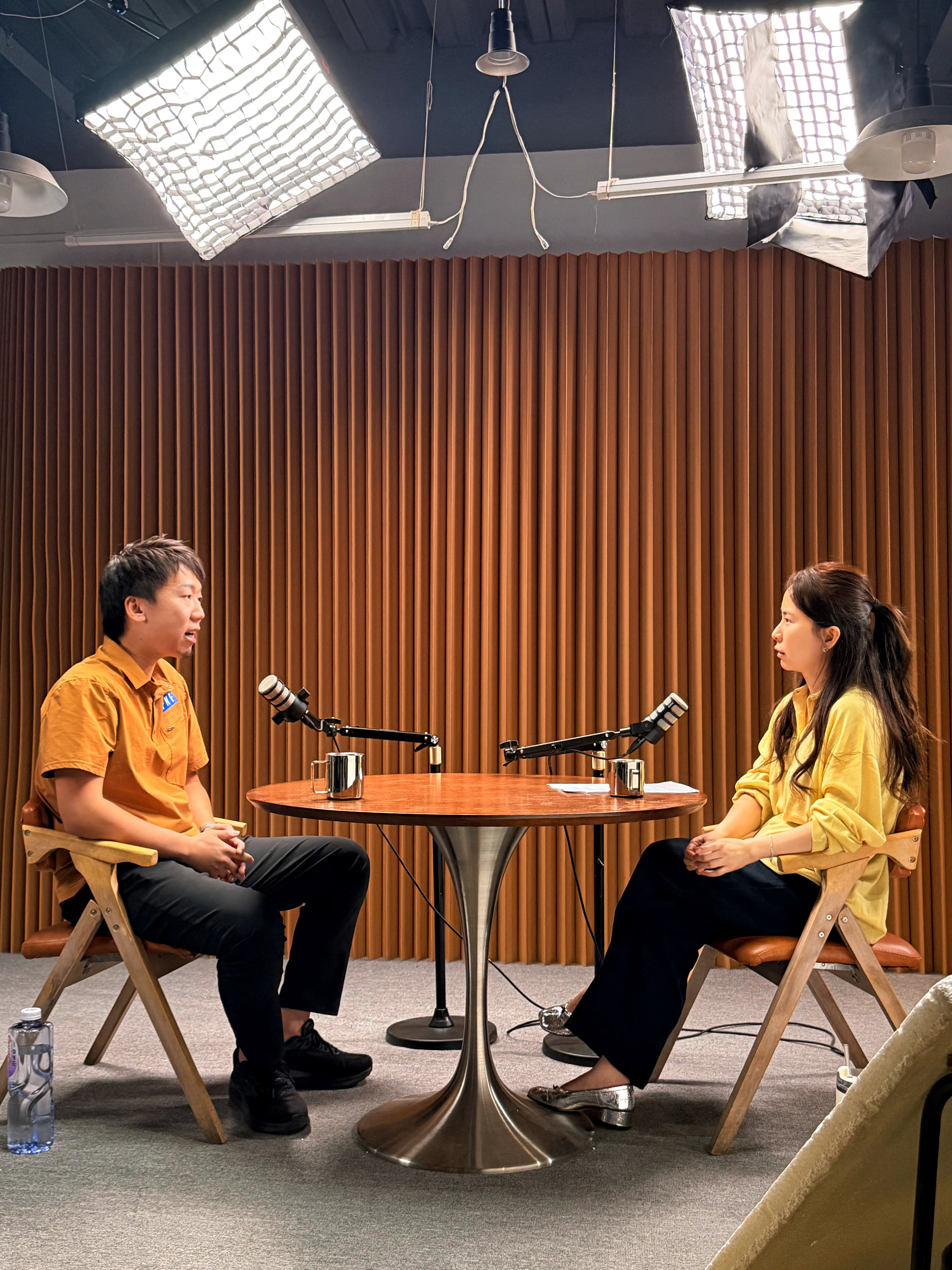 录制了一期新播客，内容信息密度特别高，大家可以期待一波了但是我发现，准备这种长播