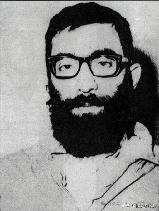 1979年1月底至2月初，在伊朗伊斯兰革命胜利前夕，时年39岁的宗教活动家阿里·