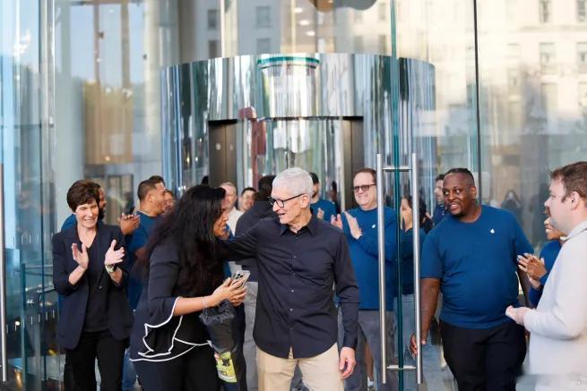 苹果CEO库克：iPhone 17的发售日是“苹果的超级碗”，是苹果公司全年最重