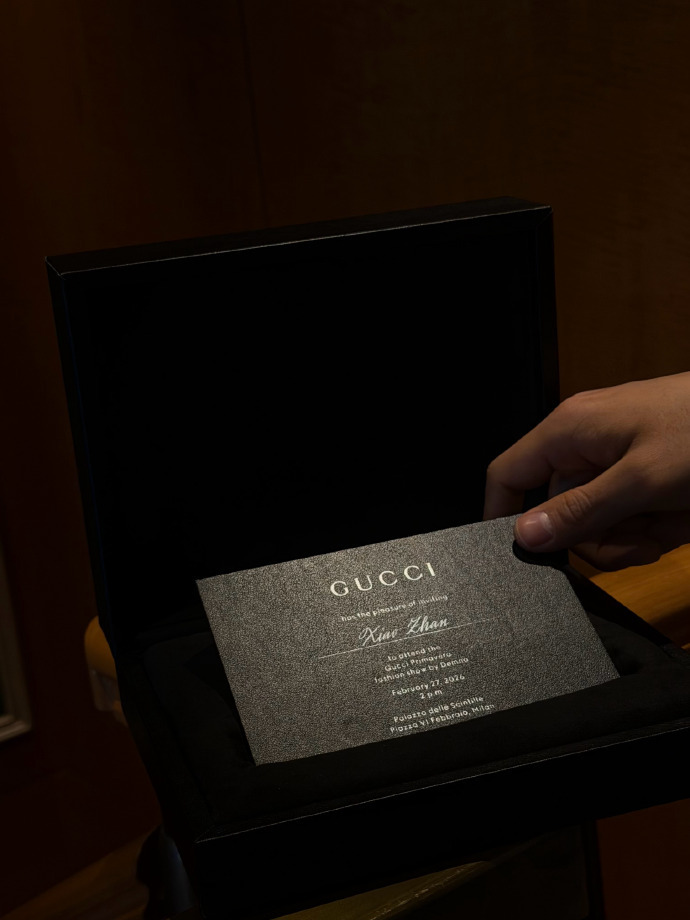 肖战开创内娱看秀顶级待遇先河以肖战第一人称口吻发邀请函Gucci晒肖战邀请函 肖