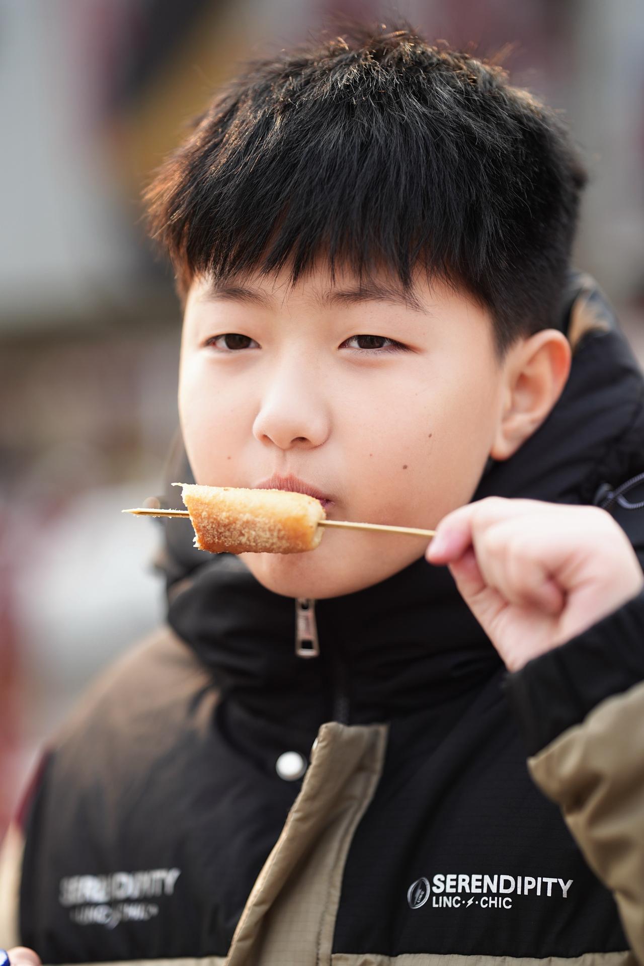 除了英俊其他没什么好说的。