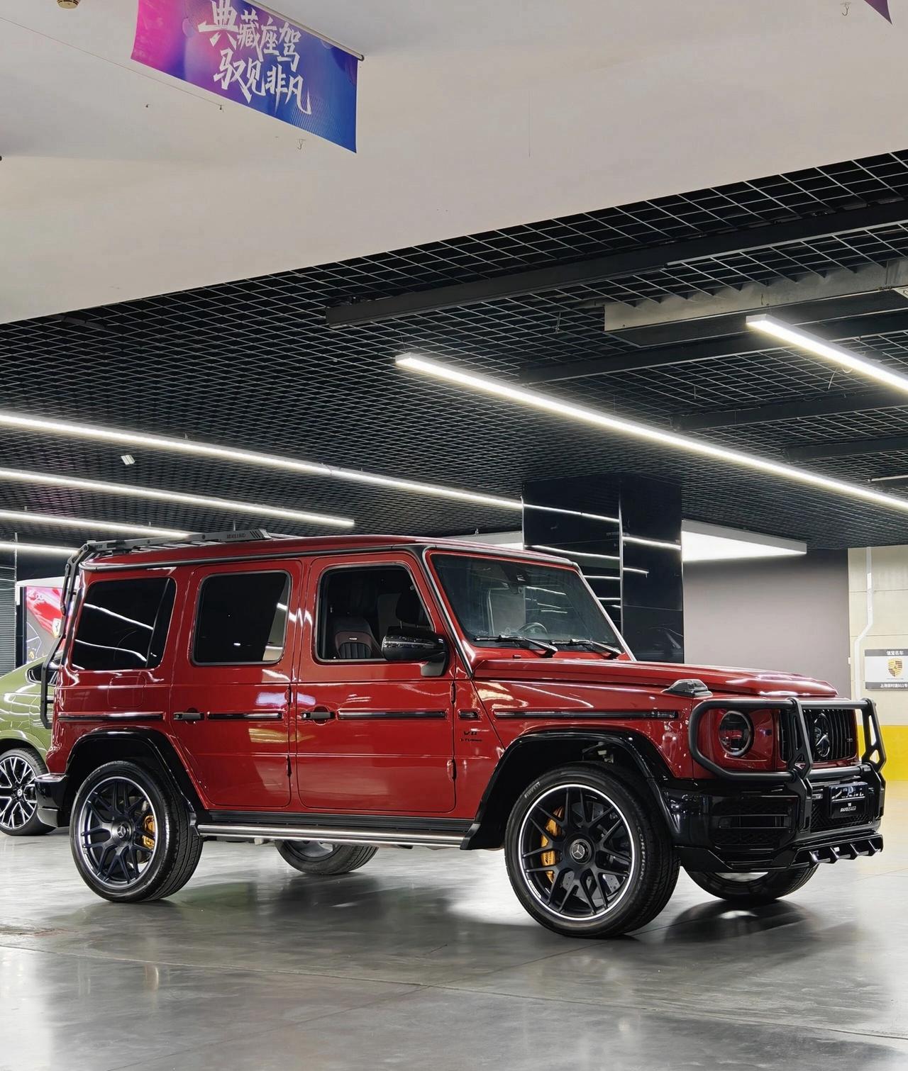 机械硬汉的温柔，红外G63专属黑红座舱     23年上牌奔驰AMG G63，搭