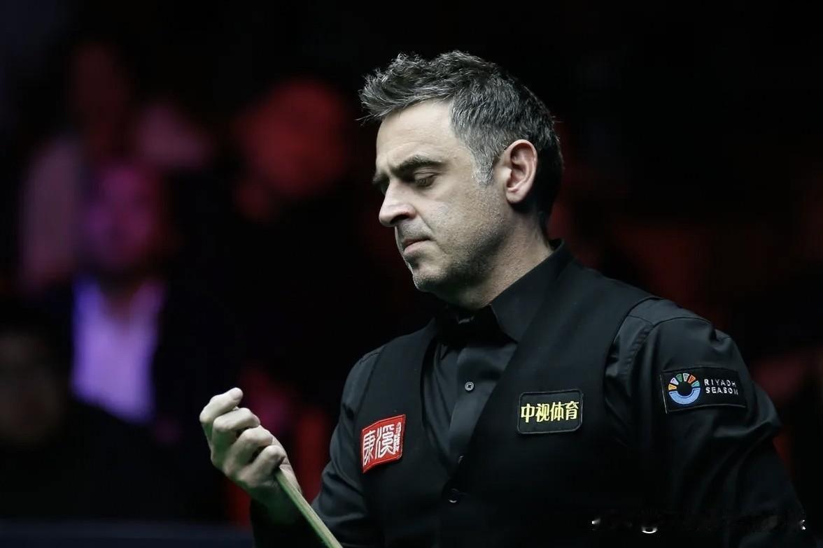 奥沙利文你们都猜错了，不是找状态而是真的状态差。
国锦赛16强争夺战，奥沙利文面