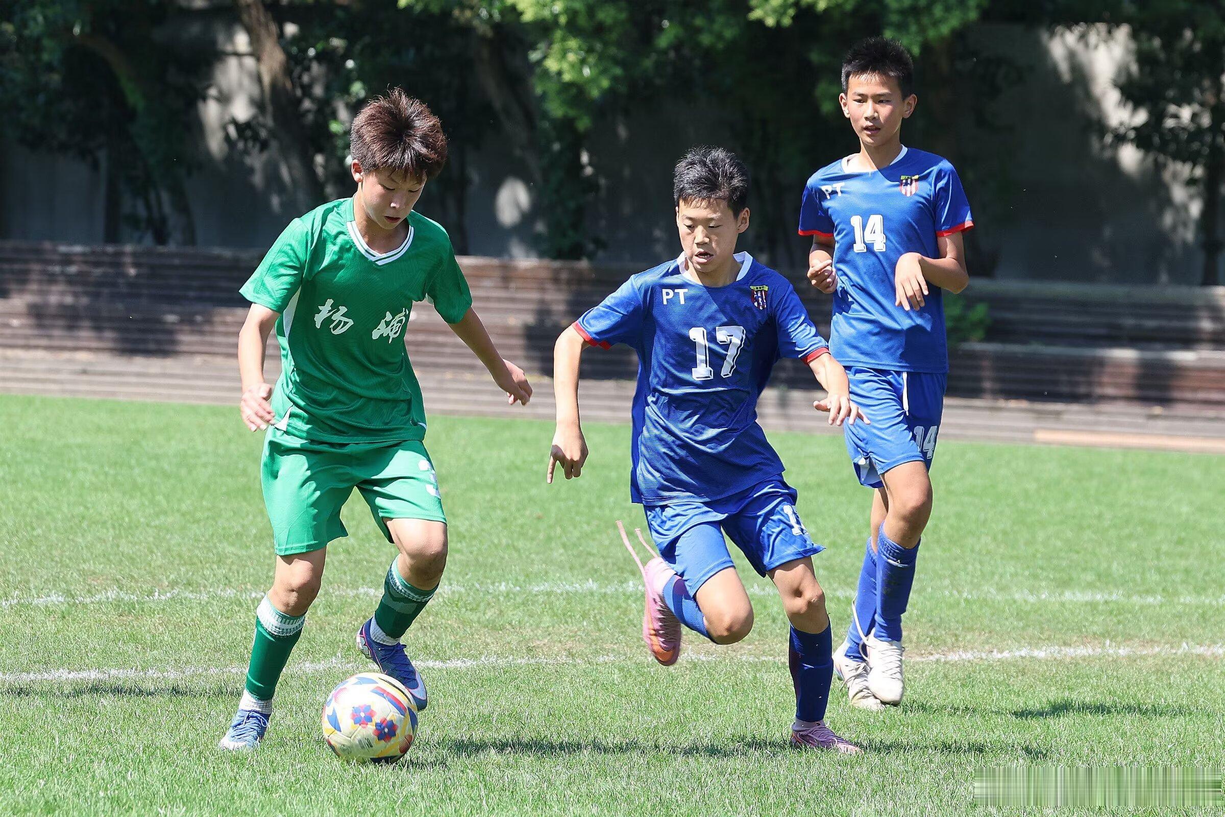 北京时间5月31日，2026 年 “卡尔美杯” 上海市青少年足球锦标赛男子丙组第