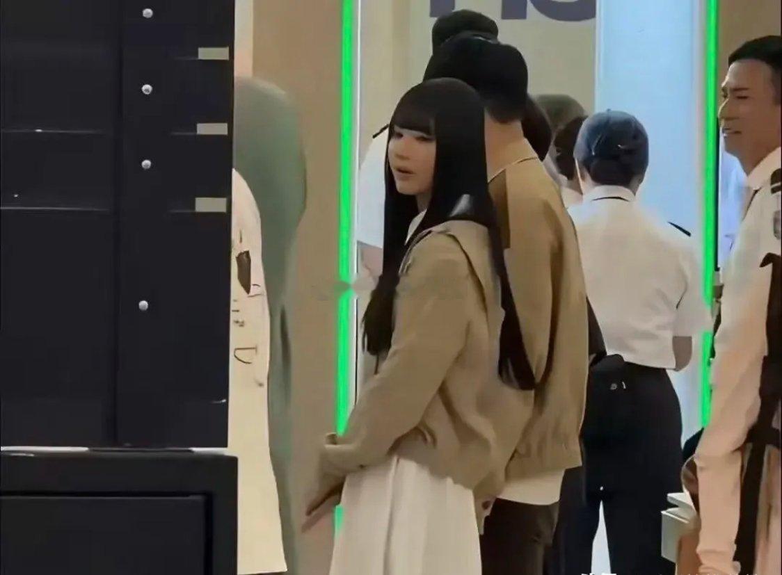 林俊杰被曝好事将近！相差21岁“父女恋”终修正果？女方松口原因曝光！ 