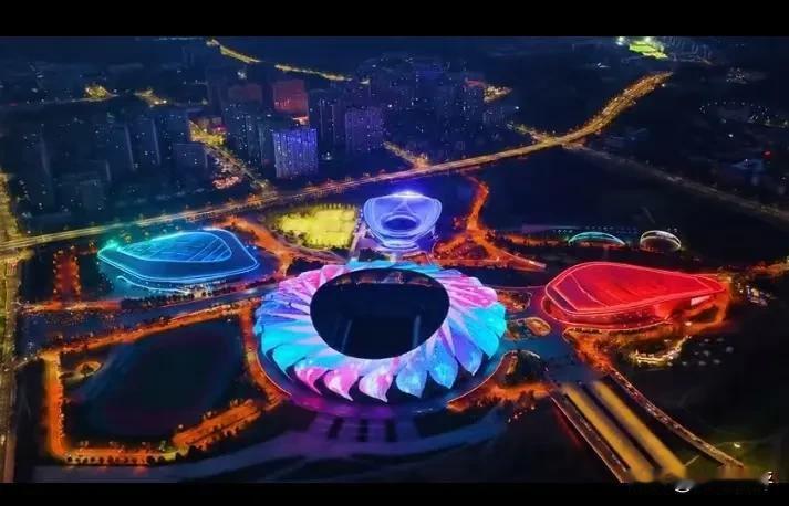 8月2日刀郎宜昌演唱会正式在宜昌奥体中心唱响，为了迎接这场全民音乐盛会，宜昌提前