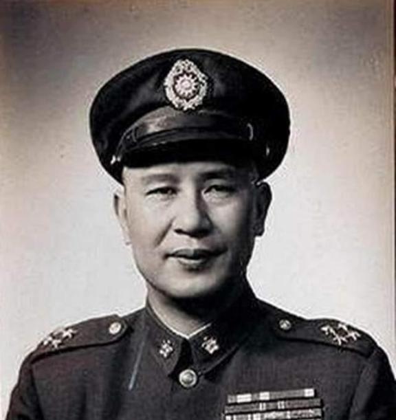 1949年小诸葛白崇禧向蒋介石献策：既然败局已定，与其飞往台湾不如南下干掉越南…