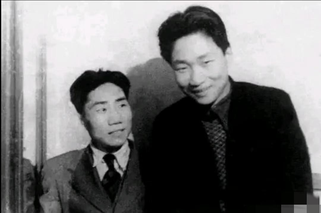 在苏联留学时期的毛岸英、毛岸青两兄弟，毛岸青只有和哥哥在一起的时候，才会露出笑容