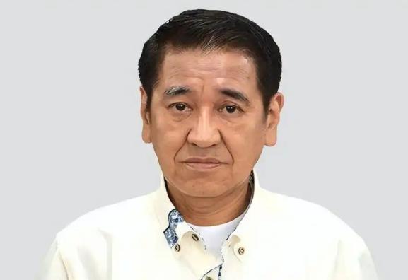 冲绳县知事候选人屋良朝助8月4日在宣布参选时提出一个大胆方案，由日本、琉球、美国