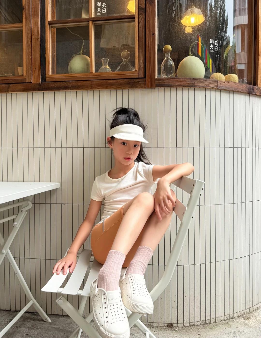捕捉一枚橘色元气少女～
夏日活力小孩姐户外穿搭🍊
	
sportcation 