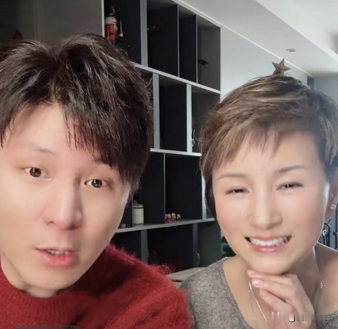 被误认为是亲姐弟20多年！朱桢、学虹再度同框，解释了彼此并非亲姐弟关系，但更似有