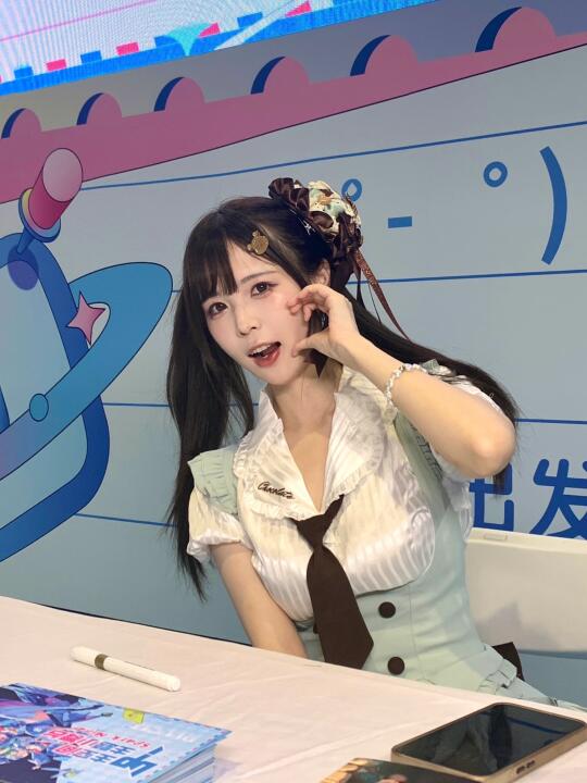 第二年见面会咯！！！