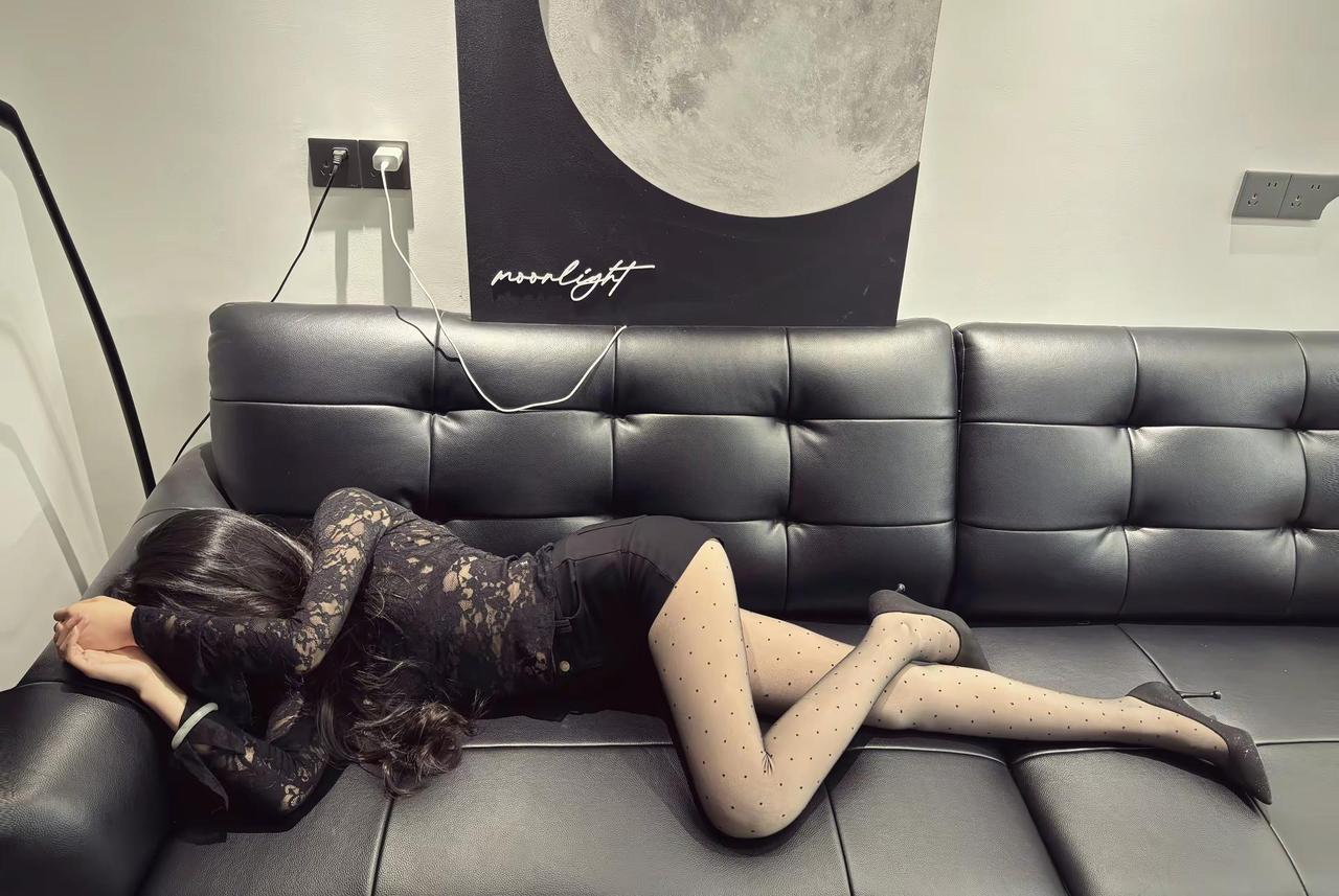 迷恋瘦 是少女的心事.