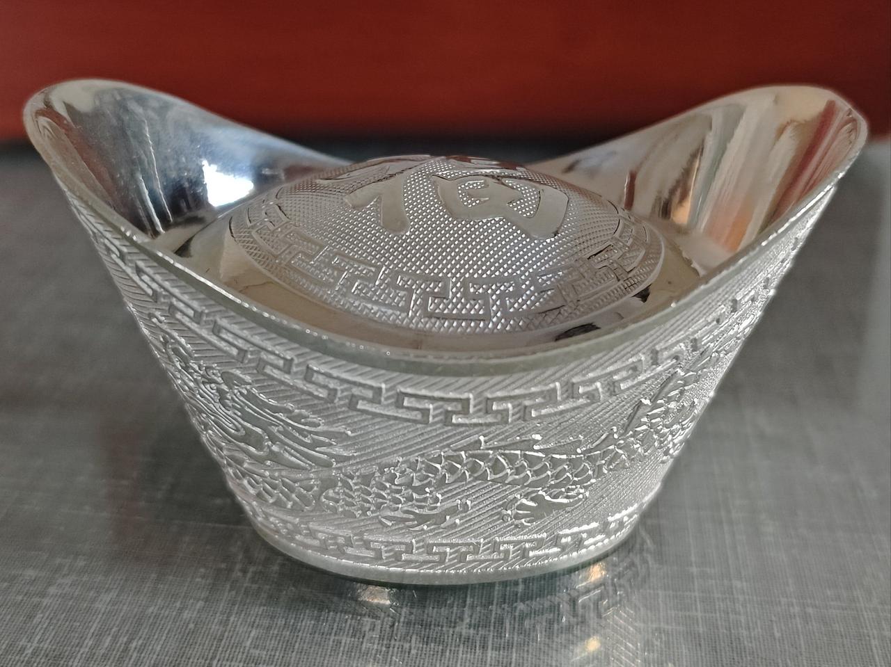 XAG/USD狂飙，一度升破75美元大关，续创历史新高，年内升幅近160%！金银