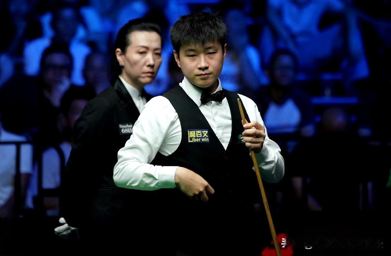 5-0，5-4，斯诺克疯狂一日，世界冠军3胜1负，32强再出4席  他们是

1