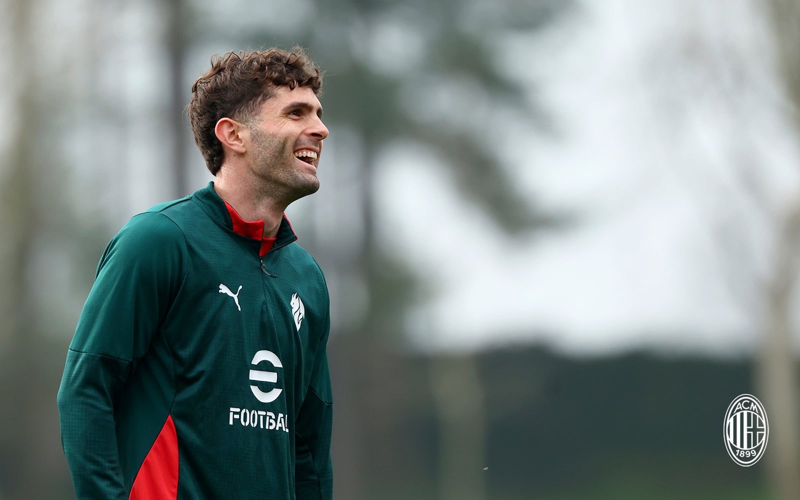 【训练组图】 🔴⚫️ 今日米兰内洛的训练备战。💪🏻sempremilanf