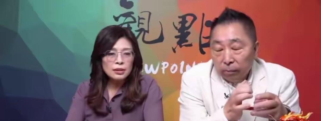 她之后，大陆已仁至义尽。

唐湘龙主持的《画龙点睛》，受访人是现任国民党主席郑丽