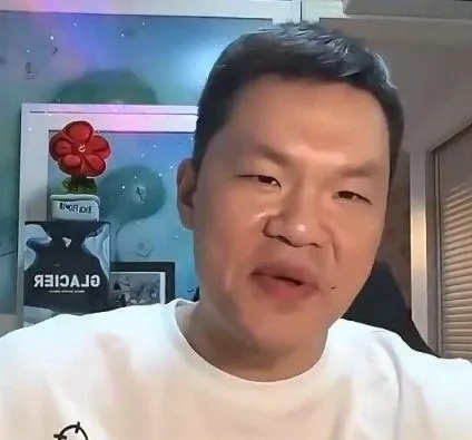 朱总直播谈广东4人签约：1.周琦朱总：有信心签下，还需要争取。球迷：别，他关键时
