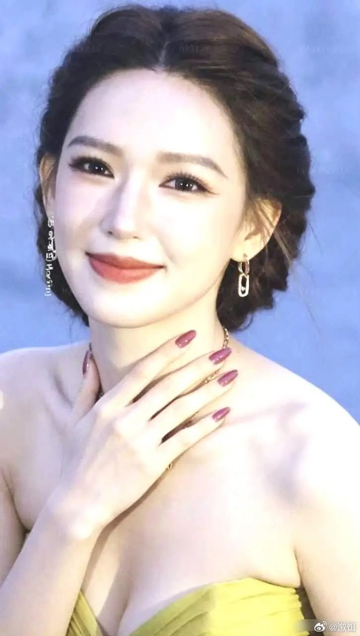 🍍还是放不下古偶古偶演成这样，别说现偶了宝珠剧中改成出场年龄20.... 