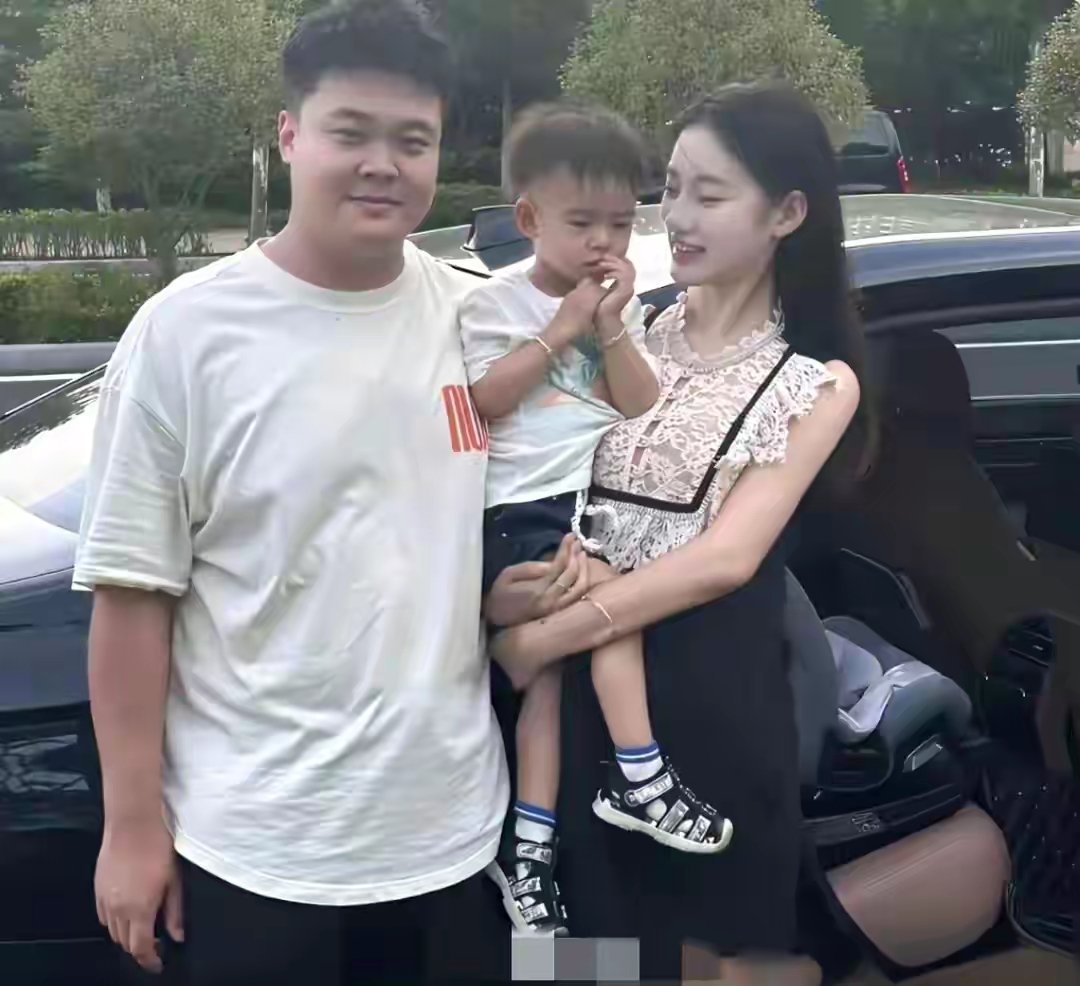 家里要有多少资本，才能娶到这么美的老婆 