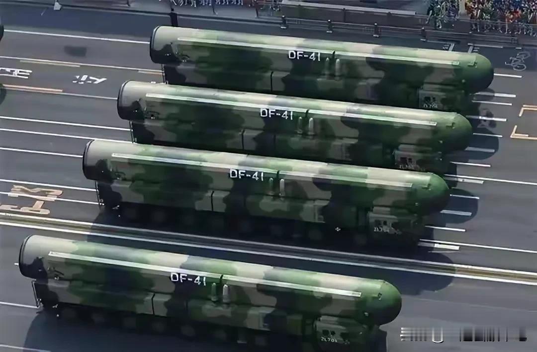 阅兵没有用？
那你是大错特错了，
中国大阅兵，是秀肌肉，是力量的展示，也是对敌人