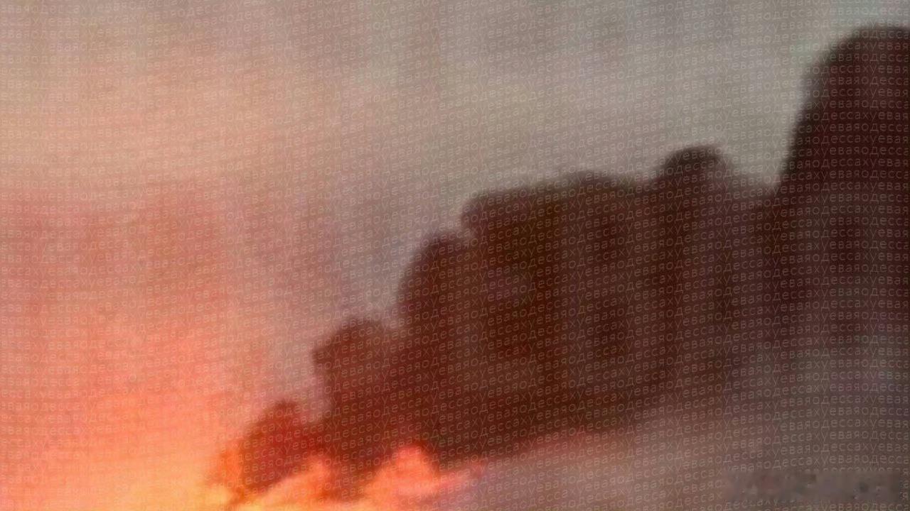 俄乌冲突 昨夜敖德萨工业区 （俄乌网） 