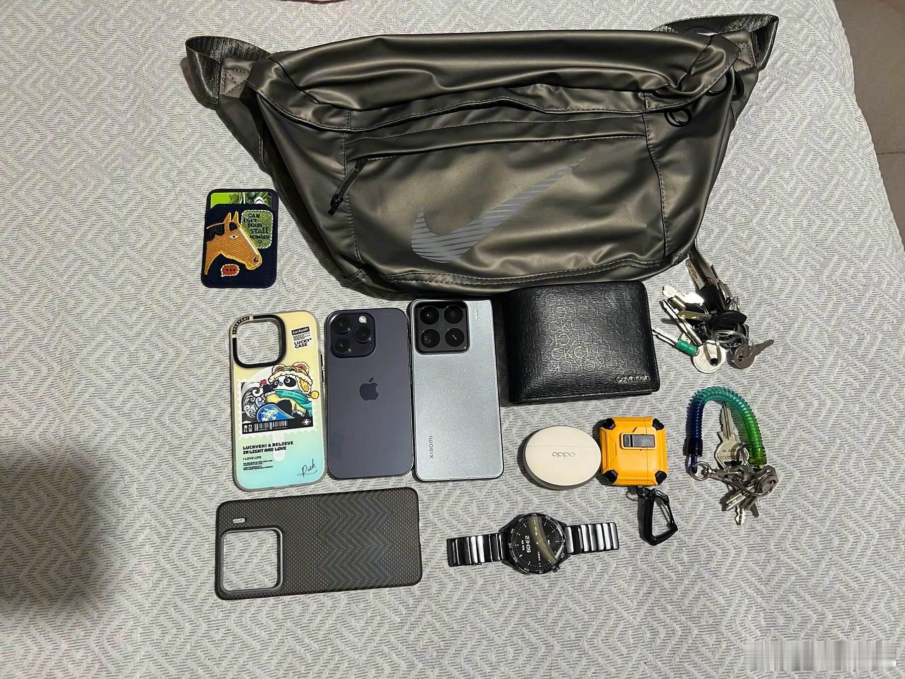 尾巴生活 出行 EDC小米 15 Pro、iPhone 14 Pro、华为 GT