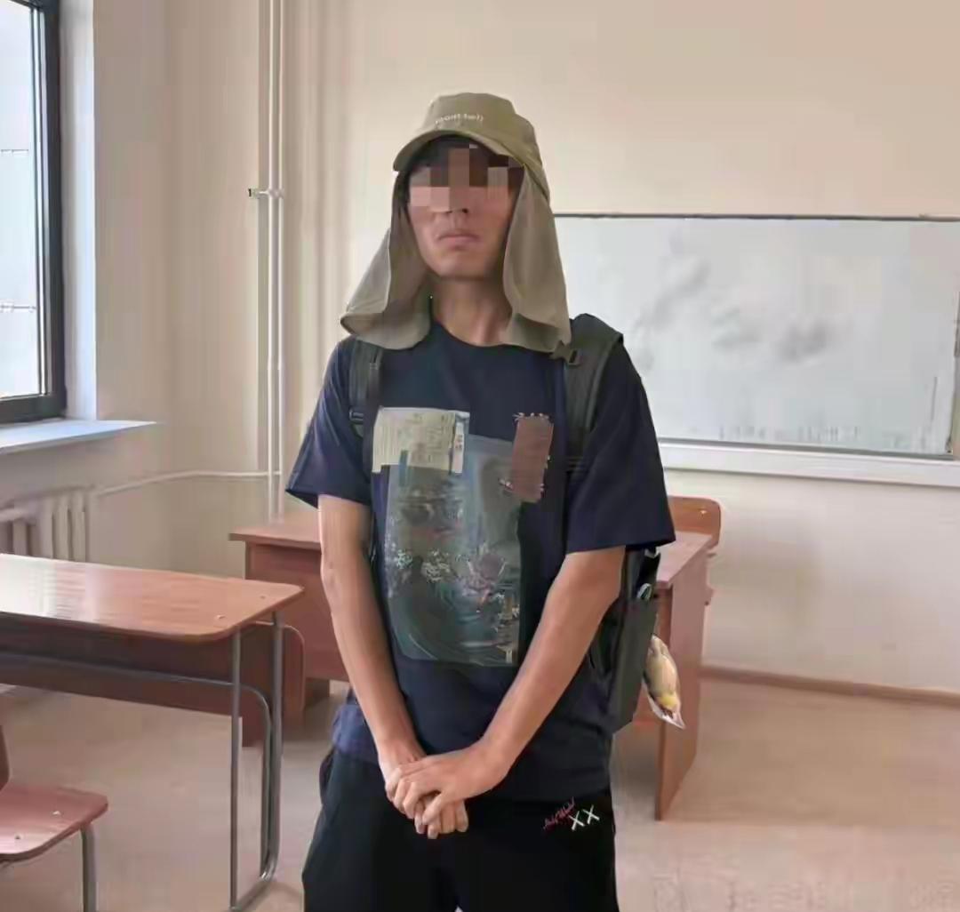 事态升级！披旭日旗留学生将迎来四大大噩耗：

1、莫斯科大学直接下了开除通知，当