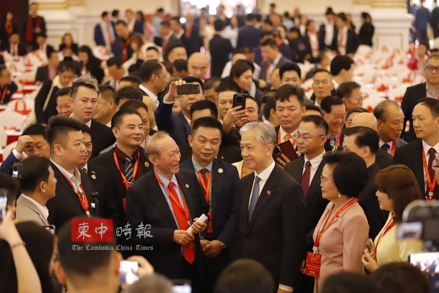 2026.6.12世界潮商大会会长扩大会议今金边开幕，汪文斌出席 