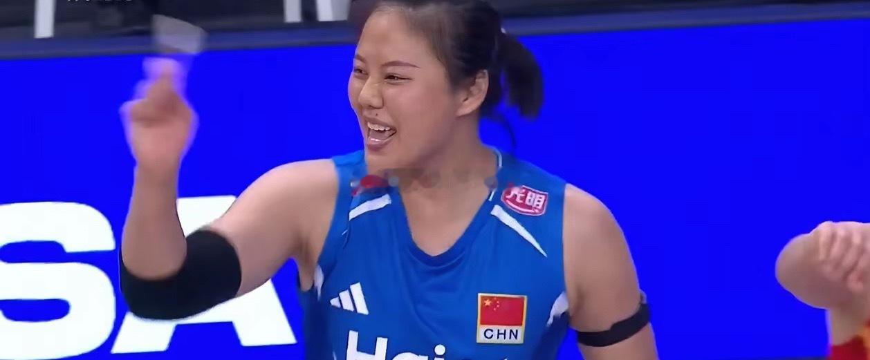 龚翔宇再次证明了她是中国女排的底牌！面对主场作战的土耳其女排，中国女排在21-2