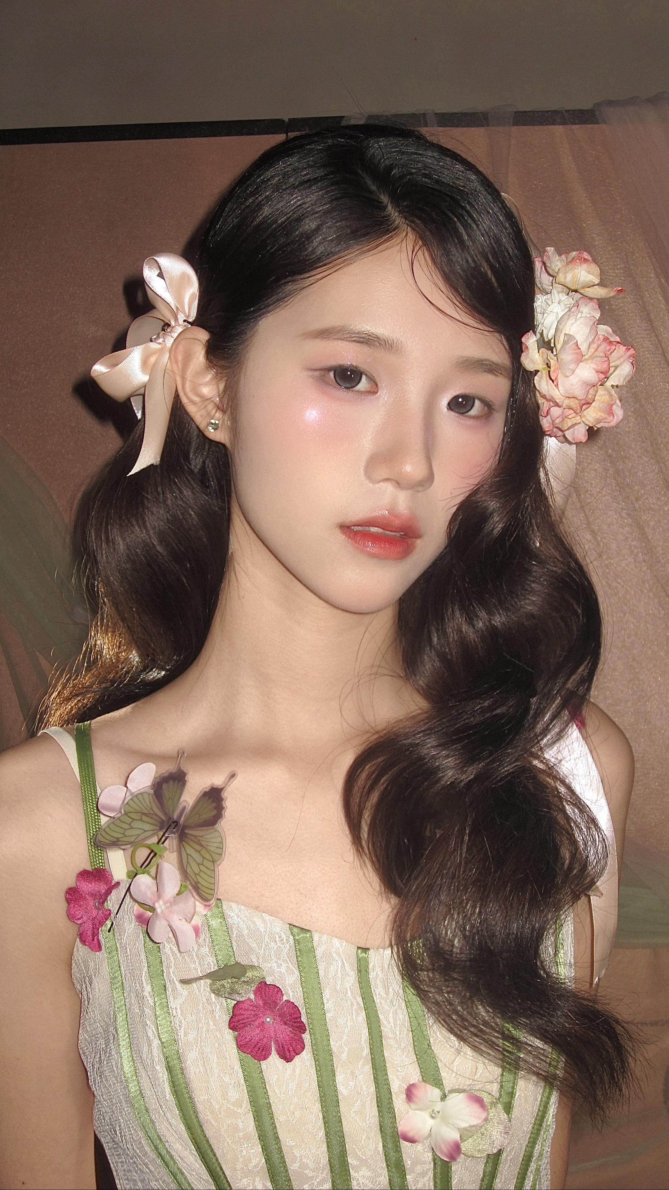 复古丝带鲜花妆造，绝美❤️。