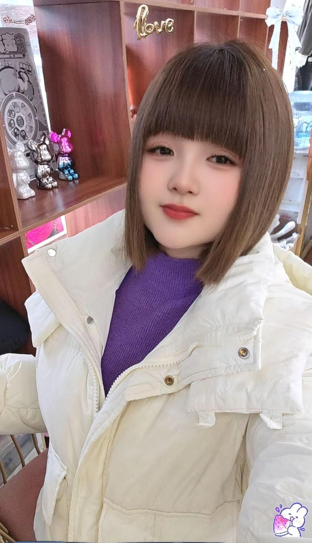 河南的天气翻脸比翻书还快，这哪是降温，明明就是速冻，今天又穿大棉袄了