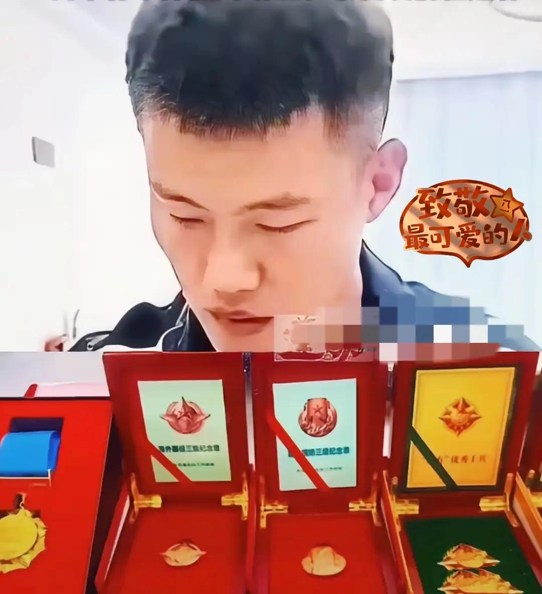 泪目！安徽ICON 25岁的海军陆战队员谢丛欣，在一次训练中意外牺牲！他妈妈整理