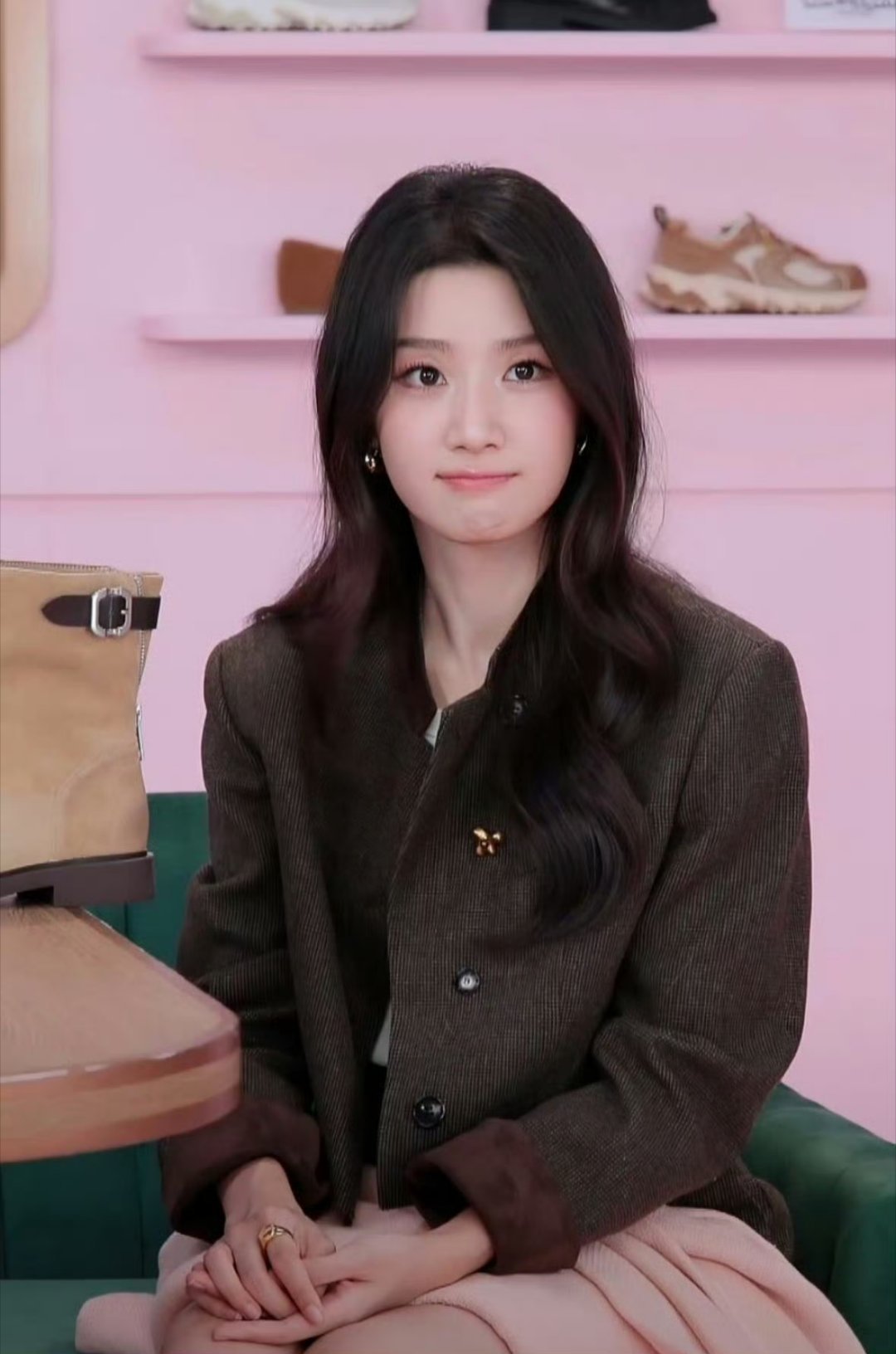 卢昱晓今日直播截图，好美的噜 ​​​