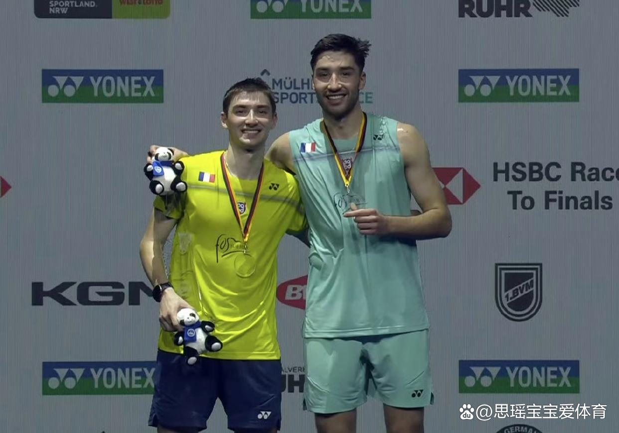 法国小将小波波夫近期表现出色，进步很快，全英赛双线作战，均击败对手晋级8强

法