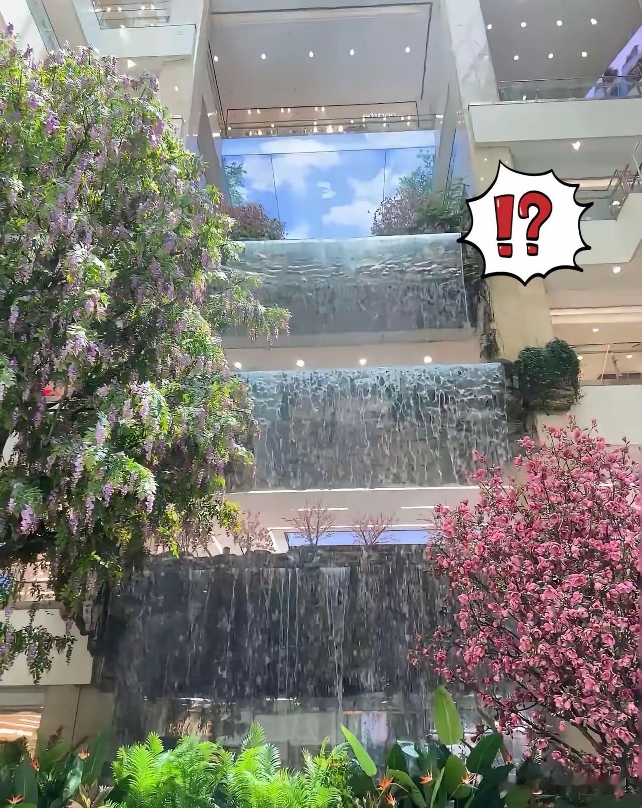 西安赛格这回，可是动真格彻查了！

市场监管直接进场，让所有专柜都把2020到2