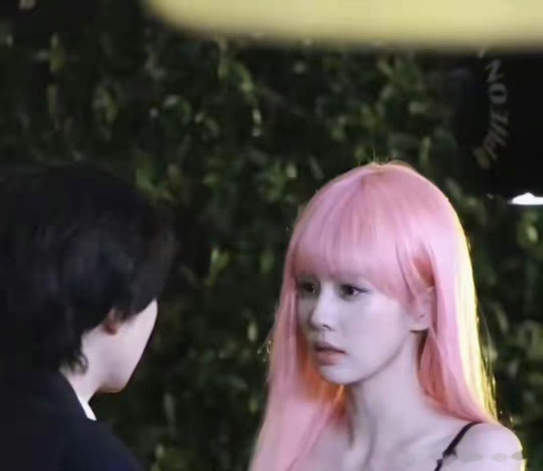 白鹿开到荼蘼王韵娜哭戏路透 白鹿开到荼蘼王韵娜哭戏白鹿《开到荼蘼》王韵娜哭戏路透