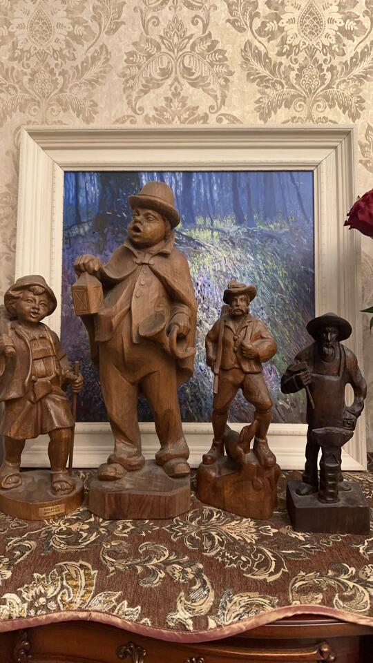 德国黑森林木雕 德国木雕艺术具有悠久的历史和独特的风格 德国木雕艺术起...