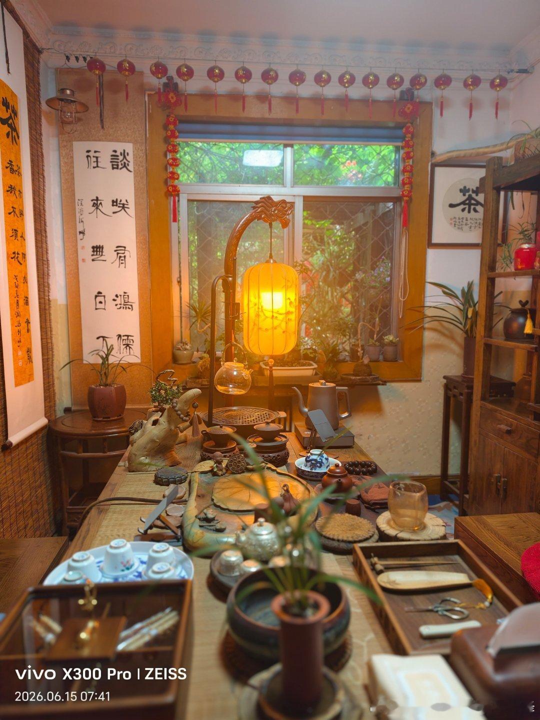 一灯一檐，一院一夏🌿 