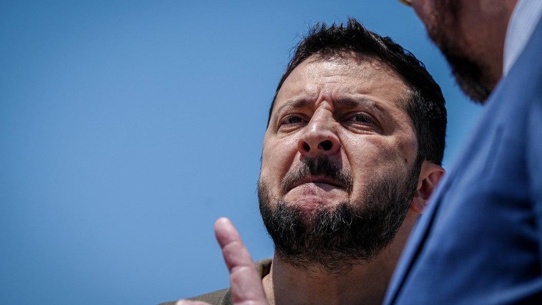 他几乎没开口，就收到了21口棺材：这是泽连斯基在中东血腥外交的成果
乌克兰总统今