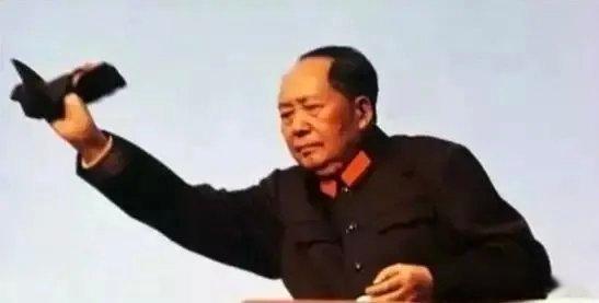 【纵观华夏千秋事，世间大道唯有公】           纵观人间千秋世事，华夏治