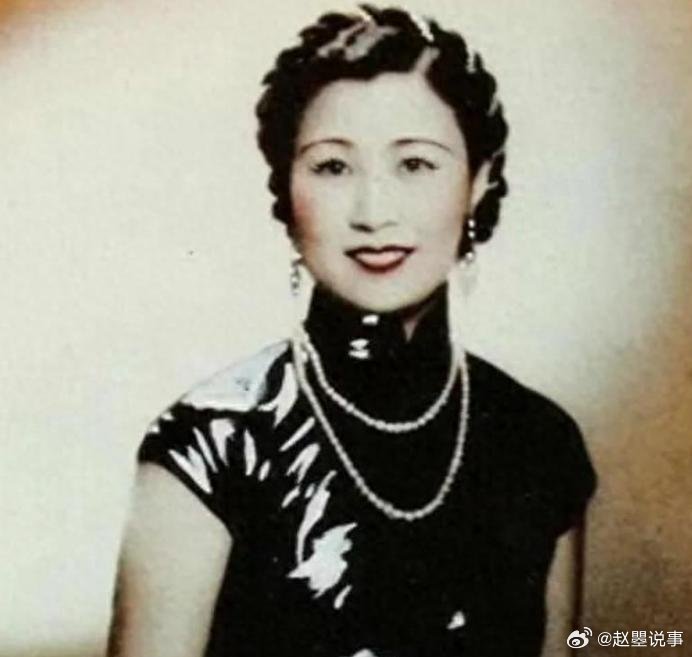 她是上海滩最后的名媛，一生嫁了两个外交官，却被贴上了“小三”的标签。当黄蕙兰把滚