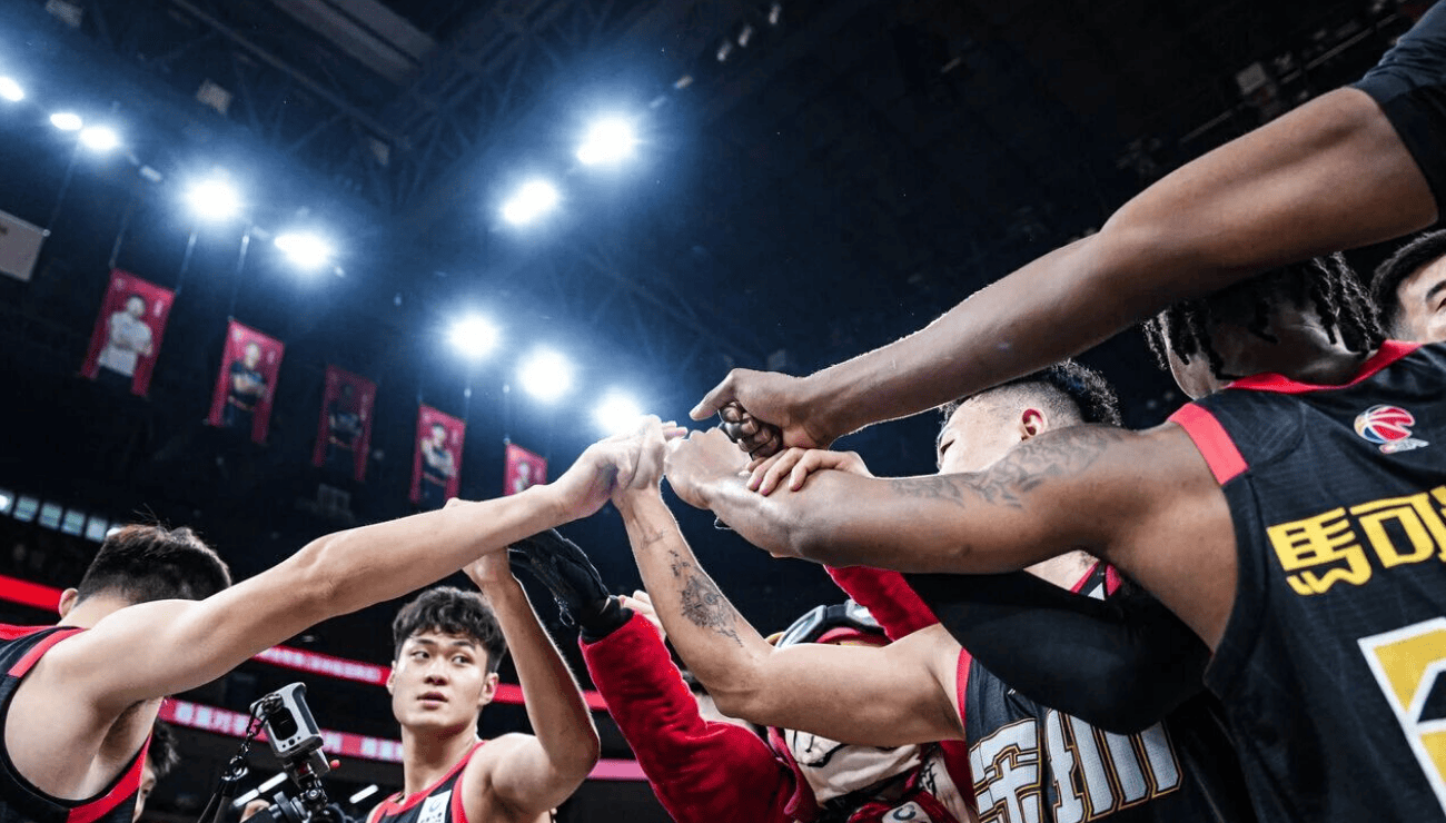 深圳男篮发文总结比赛：虚惊一场，罚球定乾坤