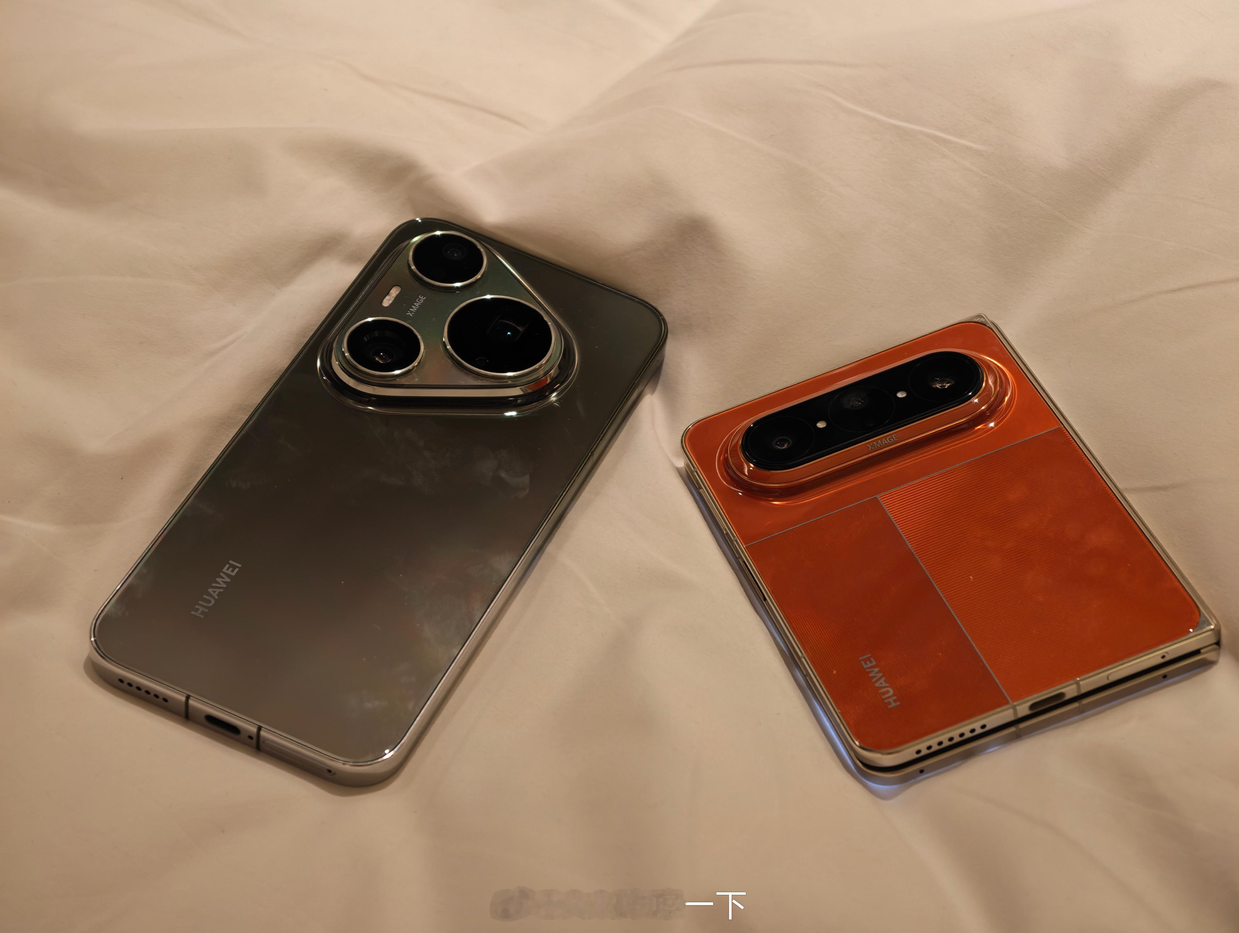 晚安朋友们，今晚不发吃的了，就发它们俩吧