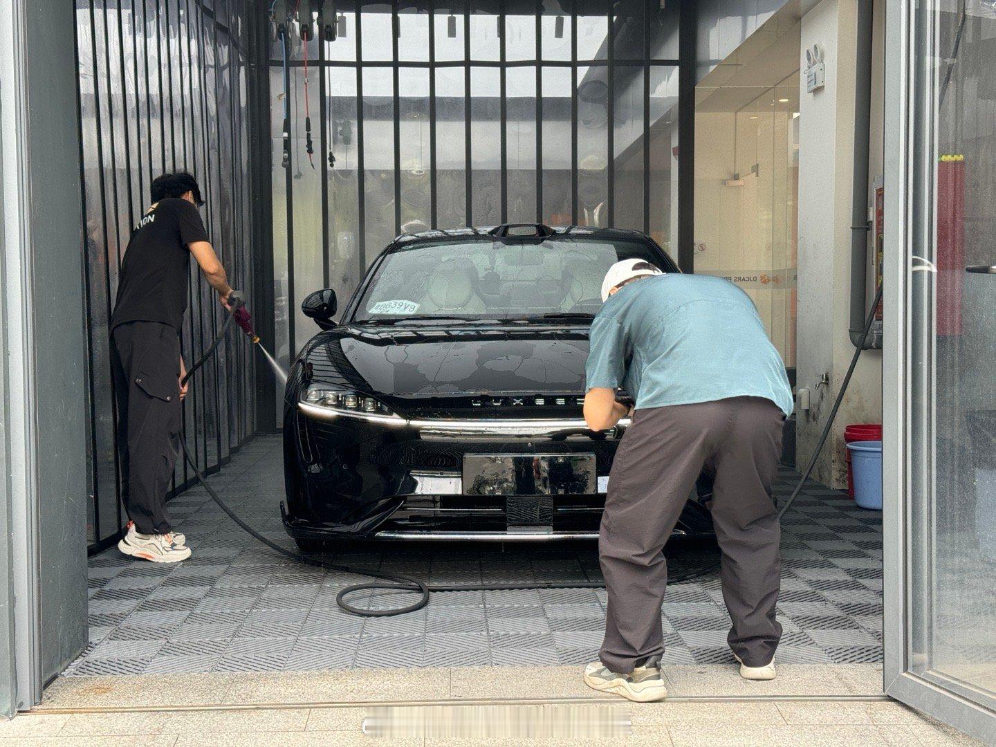 到步深圳店，智界S7 max rs 跑了89km掉电比例22%就是说按高速工况，