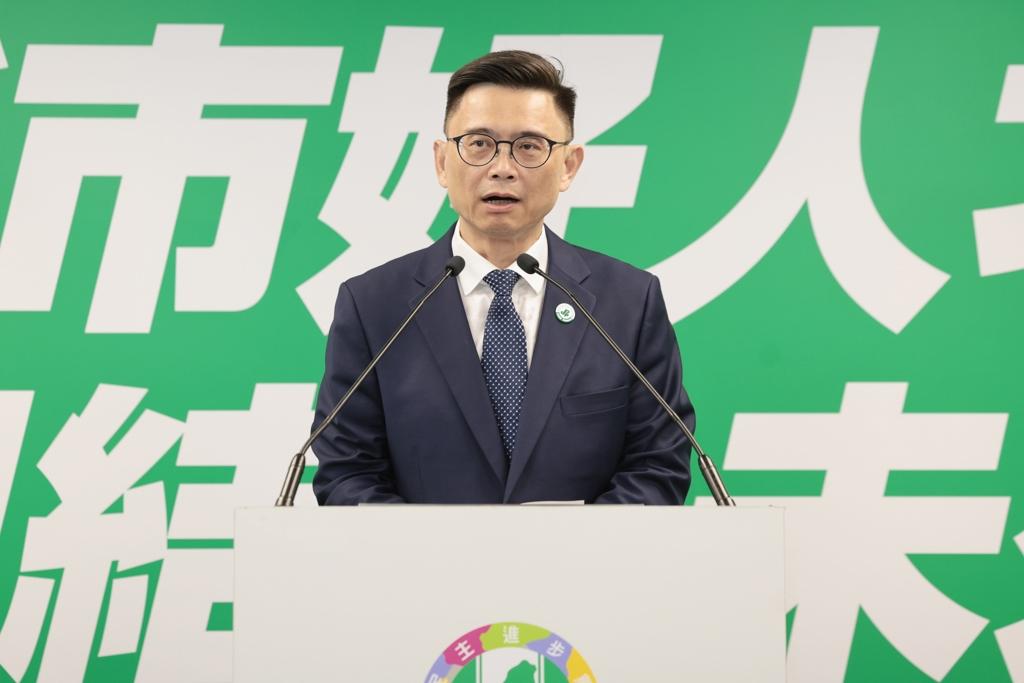韩国影集《铁拳教育》掀起热议，不少网友认为，剧中情节类似民进党高雄市长参选人赖瑞