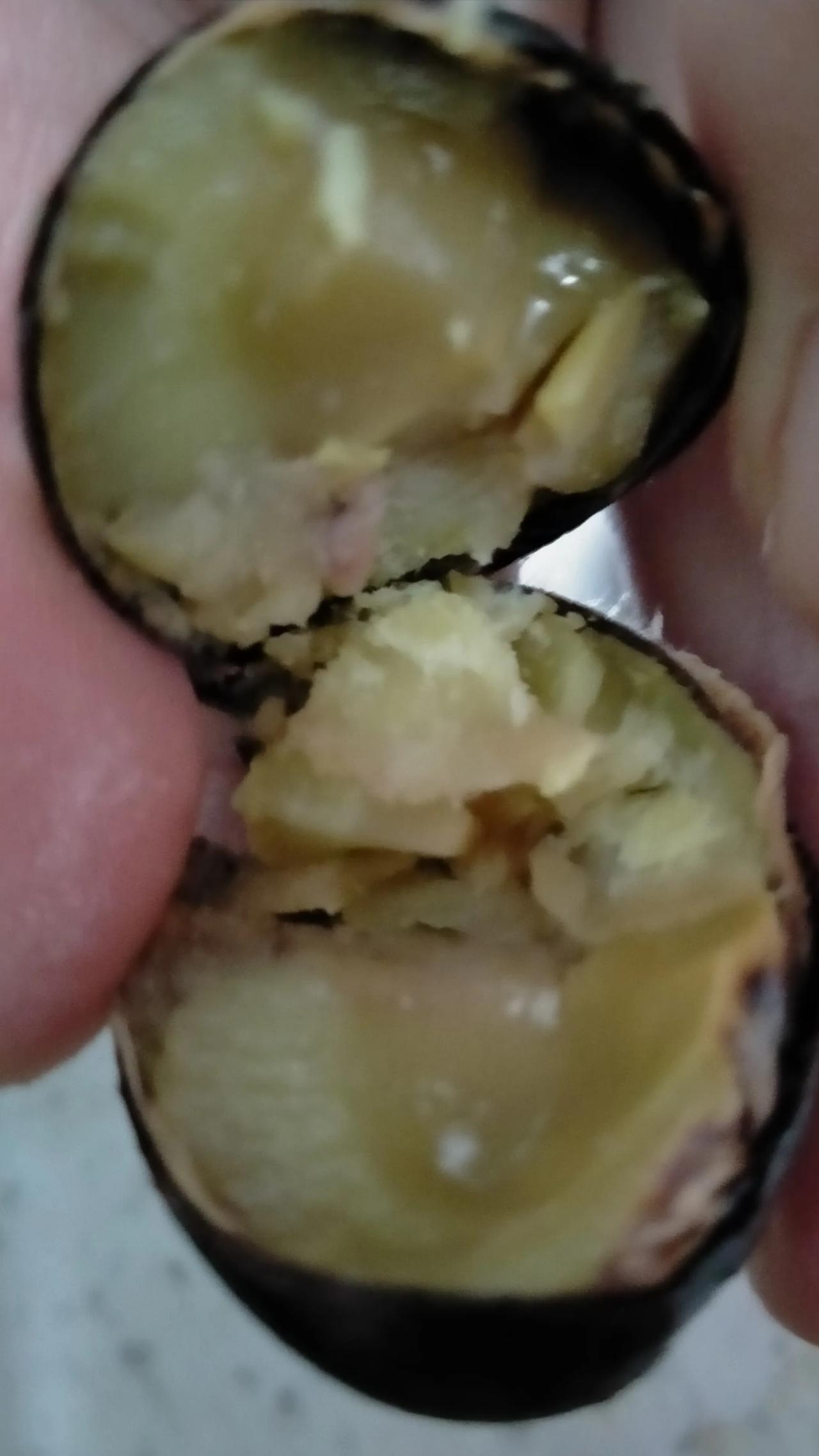 我的厨房日记迁西油栗煮的为啥不是黄灿灿的，而且为了好剥听话的要在皮上划一道，结果