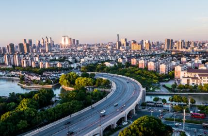 宿州学院2026报考指南：多少分能上？王牌专业有哪些？毕业能拿多少钱？
先说干货