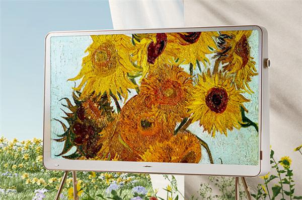 海信R7艺术电视目前已经上架开售，首发价格为7349元。

海信R7艺术电视复刻